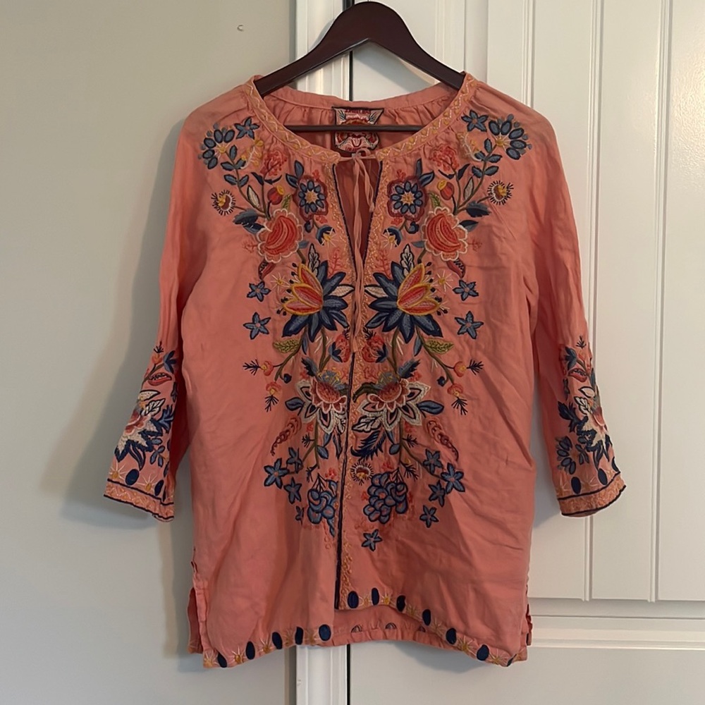 Johnny Was floral embroidered blouse size small